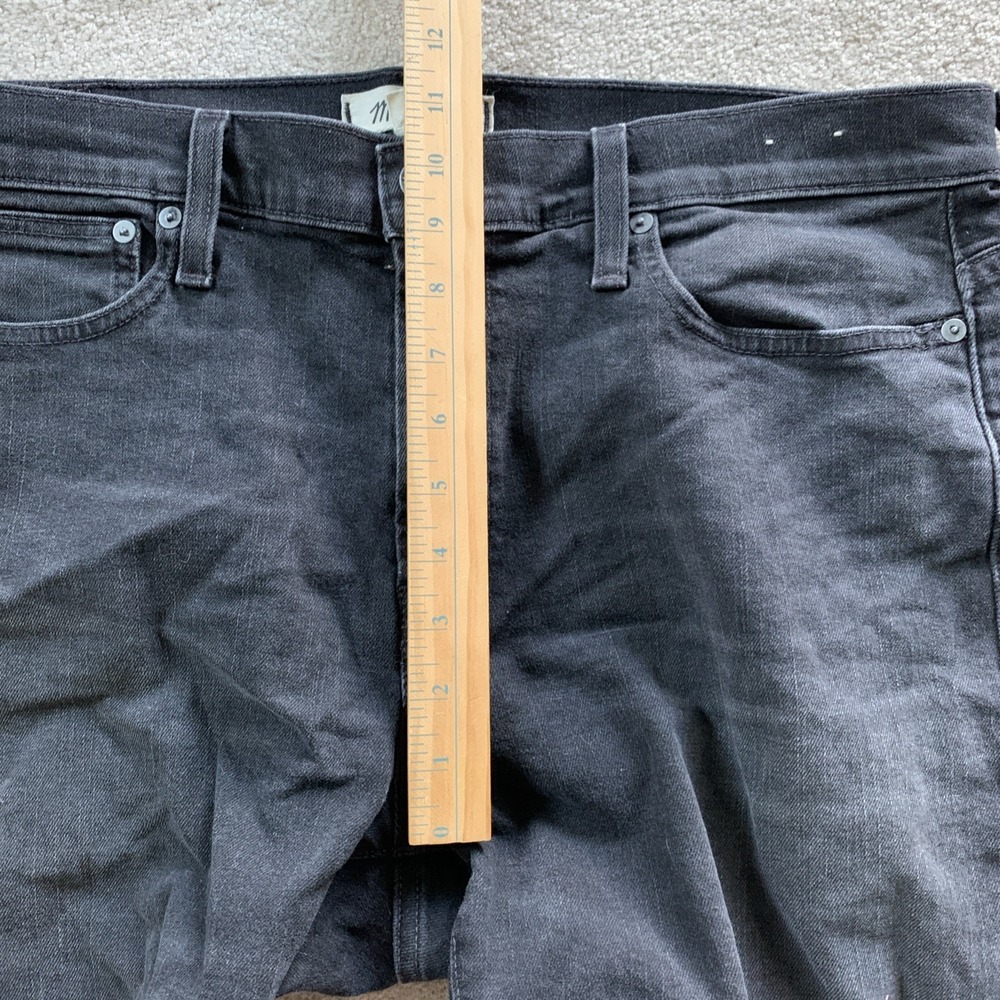 Madewell 9" Denim Shorts in Everton Wash Mens 36 Black Raw Hem Summer Outdoor - Picture 11 of 12